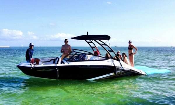 21' Yamaha Jet boat - Image 5