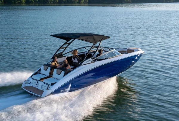 21' Yamaha Jet boat