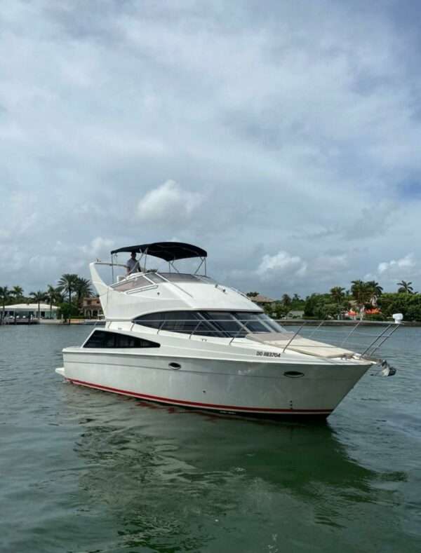 40' Carver Flybridge