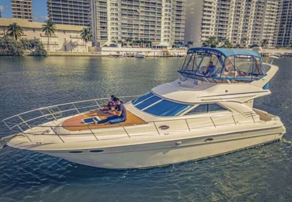 50' SeaRay Flybridge Rose